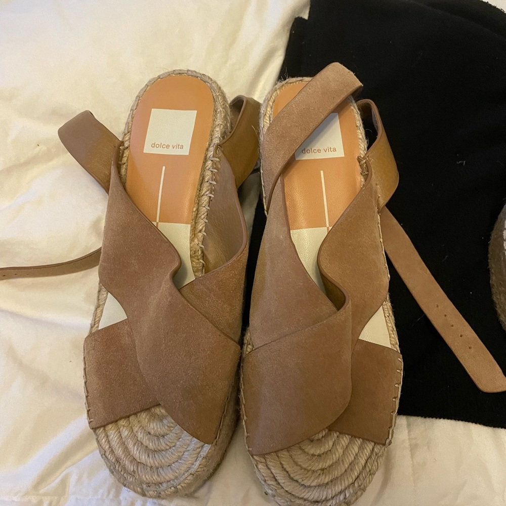 Dolce vita wedges